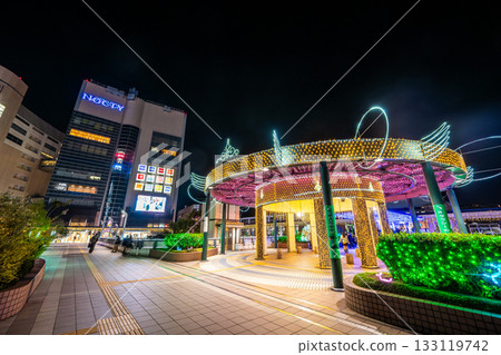 溝之口站前的 Kirari Deck 燈光秀 溝之口站前的 Kirari Deck 燈光秀 133119742