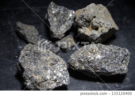sphalerite sphalerite 133120400