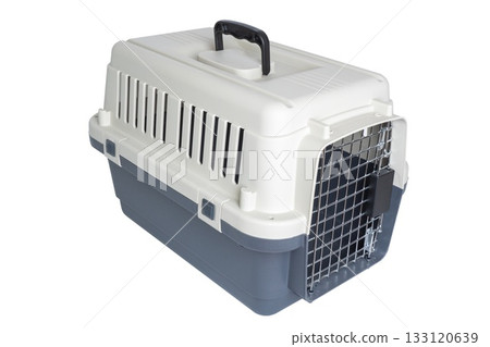 Plastic pet carrier with ventilation grate and handle for safe travel 133120639
