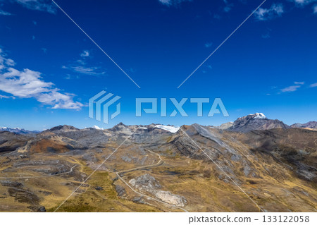 View of the Andes Mountains in the Ancash region. 133122058