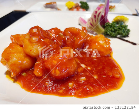 Shrimp in chili sauce (a classic Chinese dish) Shrimp in chili sauce (a classic Chinese dish) 133122184