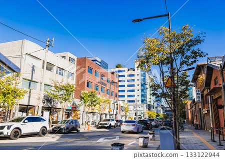 首爾聖水市的咖啡館街 133122944