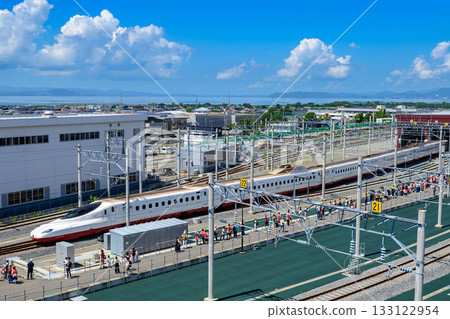 西九州新幹線海鷗號在完成檢查和維護後返回主線。 133122954