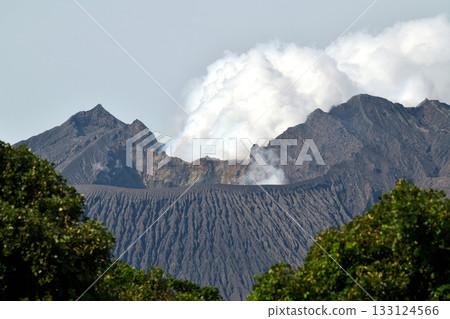 鹿兒島櫻島火山口的特寫 133124566