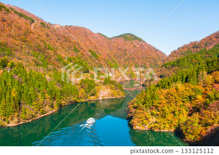 Shogawa Gorge (Autumn) 133125112