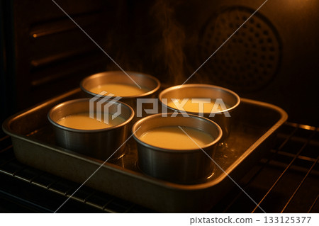 將麵團放入烤箱烘烤 133125377