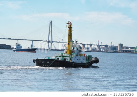 Tugboat in Nagoya Port 133126726