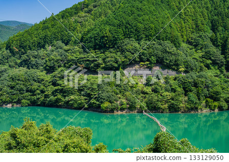 森町（靜岡縣）太田川水壩的水壩湖（川瀨美湖）風景 133129050