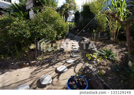 Hiraga Gennai's birthplace and statue (Shido, Sanuki City, Kagawa Prefecture) 133129149