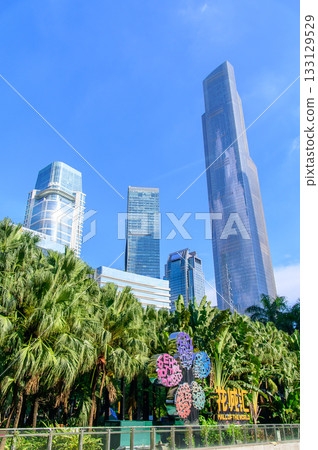 這是中國一座主要城市－廣州的美麗城市景觀。 133129529