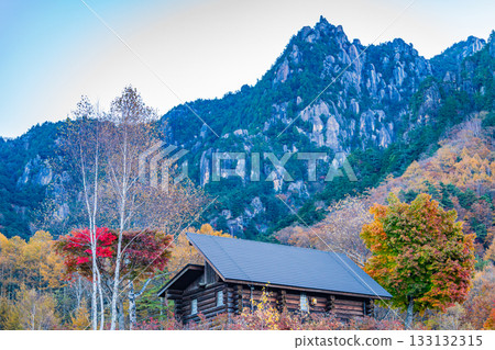 【山梨郡】水垣山自然公園的秋日黎明 133132315