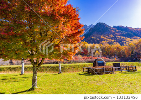 【山梨縣】水垣山自然公園和水垣山的晨光絢麗奪目 133132456