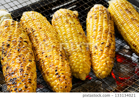 Grilled corn 133134021