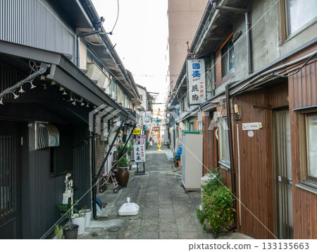 Jingumakiji 133135663