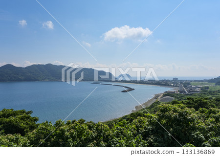Koshikijima's tombolo topography, one of Japan's three largest 133136869