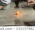在營地點燃仙女棒 133137982