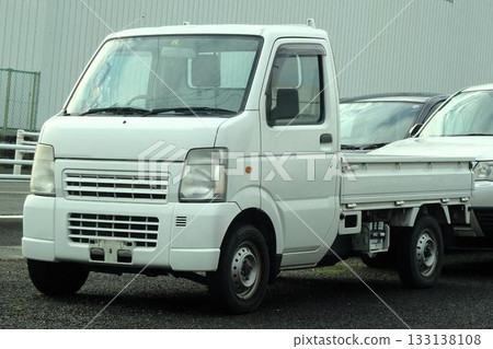 Scenery of a parked light truck Scenery of a parked light truck 133138108