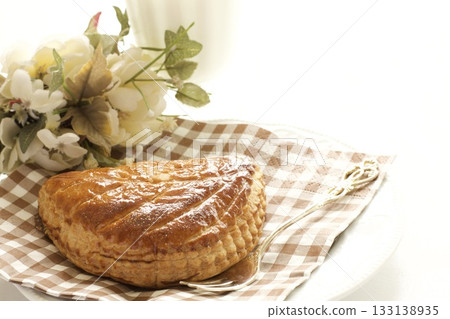 A delicious apple pie A delicious apple pie 133138935