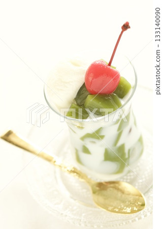 抹茶果凍和牛奶 抹茶果凍和牛奶 133140090