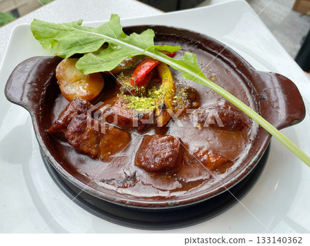 Slow-cooked beef stew: A classic Western-style stew. Slow-cooked beef stew: A classic Western-style stew. 133140362