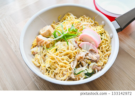Ramen to finish off the hot pot 133142972