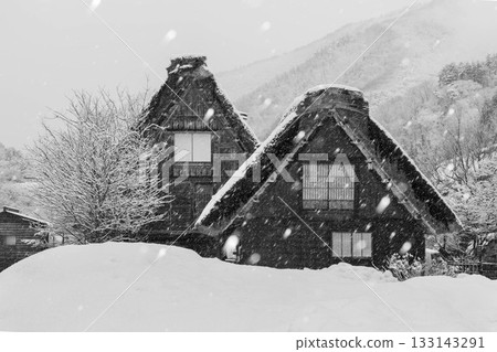 日本建築 133143291