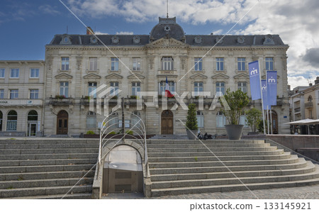 Historical town hall of Mont de Marsan in a sunny afternoon scene 133145921