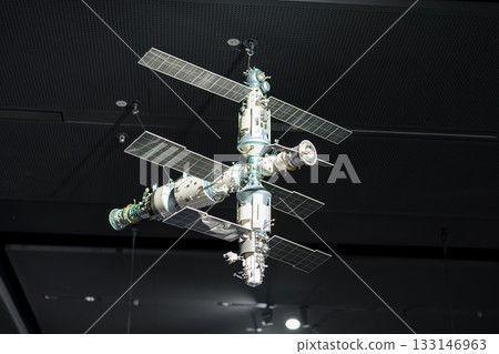 space rocket launcher with a large crane space rocket launcher with a large crane 133146963