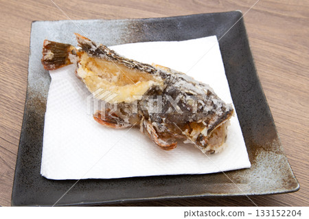 炸毛毛蟲 133152204