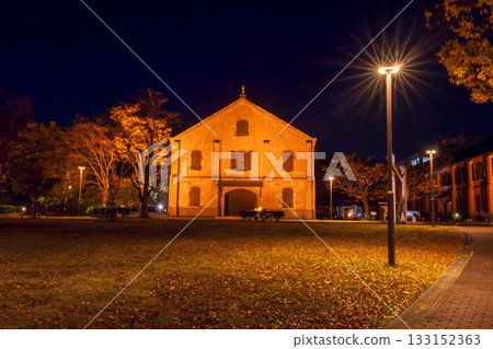 這裡風景迷人，讓人想起金澤，擁有許多復古現代風格的建築。不妨參觀一下石川縣立歷史博物館。 133152363