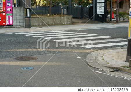 行人過街 133152389