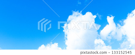 簡單的風景，藍天白雲。 133152545