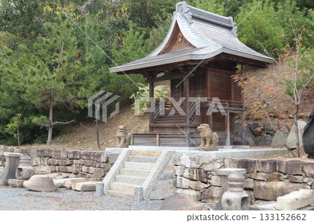 The beginning of autumn foliage at Daimonji Temple in Osaka The beginning of autumn foliage at Daimonji Temple in Osaka 133152662