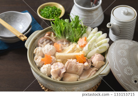 Chicken nabe  133153715