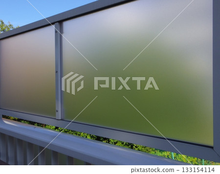 Through frosted glass 133154114