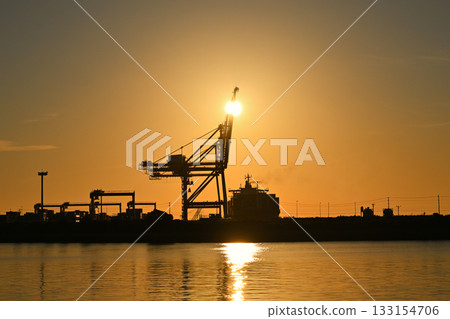 Sunrise over the harbor 133154706