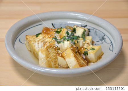 今晚的豆腐配濃醬 133155301