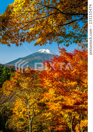 從二重堀峠眺望秋葉和富士山 133155474