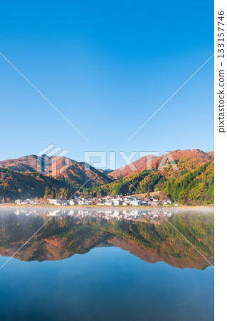 Lake Nakatsuna (autumn) 133157746