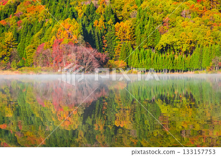 Lake Nakatsuna (autumn) Lake Nakatsuna (autumn) 133157753