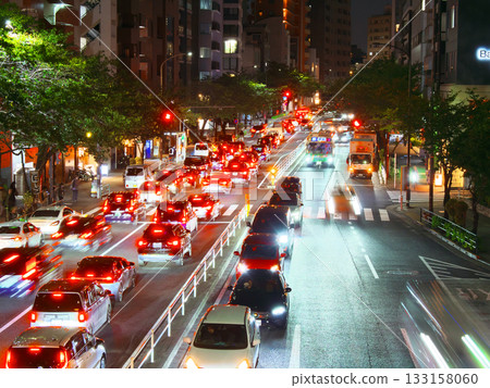 從天元寺橋十字路口看到的廣尾街和明治街的夜景。城市景觀(2025 年 10 月) 從天元寺橋十字路口看到的廣尾街和明治街的夜景。城市景觀(2025 年 10 月) 133158060