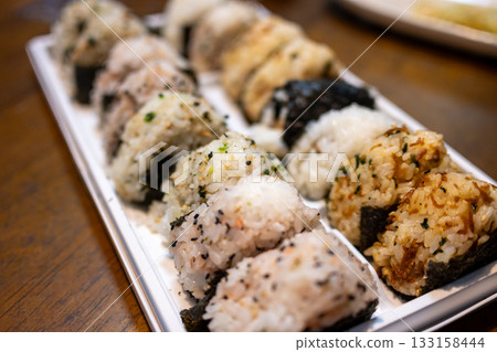 Delicious bento and side dishes from Japanese supermarkets Delicious bento and side dishes from Japanese supermarkets 133158444