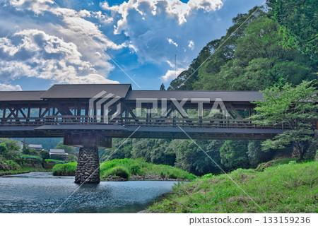 高知縣湯原市新光橋 133159236