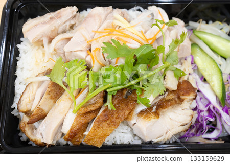 美味的新加坡雞肉飯便當 133159629