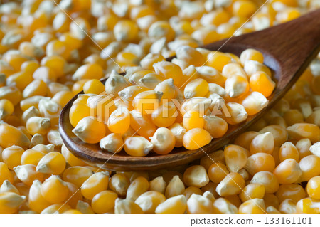 Dried corn Dried corn 133161101