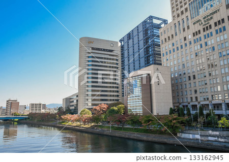 Osaka Keihan Kyobashi Station and surrounding streets 133162945