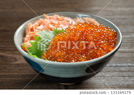 在飯碗的三文魚獐鹿 133164179