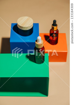 Cosmetic platforms with metal pastel stands Cosmetic platforms with metal pastel stands 133164309