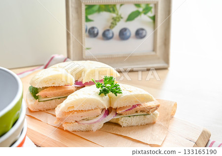 Chicken bagel sandwich Chicken bagel sandwich 133165190