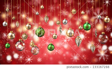 紅色背景上的閃亮聖誕裝飾品 133167288
